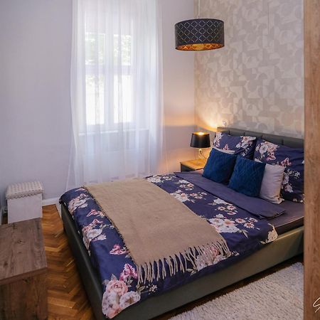 Saint Moor Suite #1 Pécs Extérieur photo